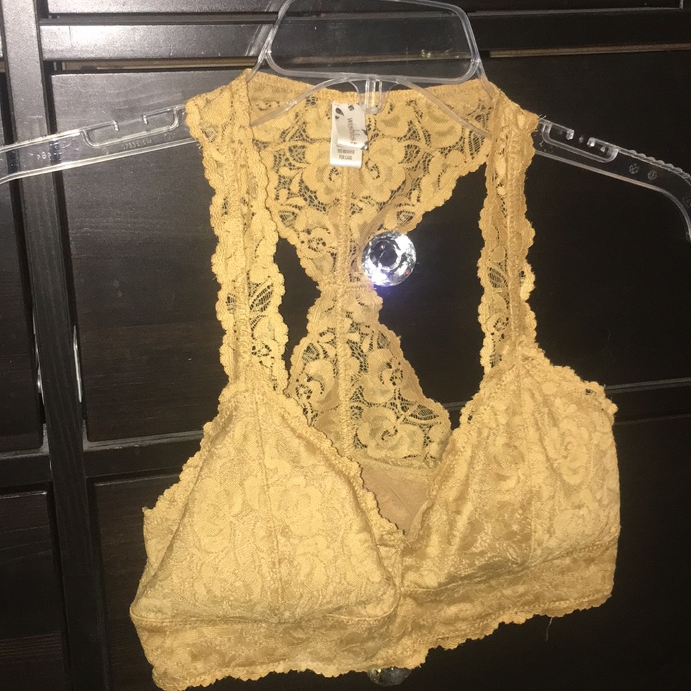 Mustard yellow brattle